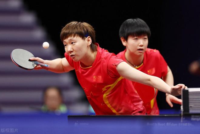 但他的稳健 但他的稳健